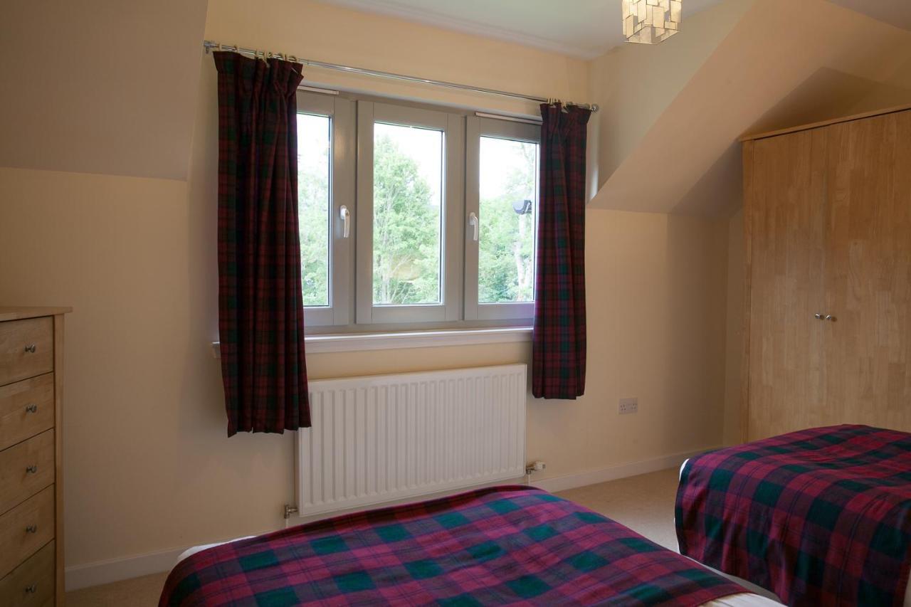 Loch Ness Abbey Cottages Fort Augustus Buitenkant foto